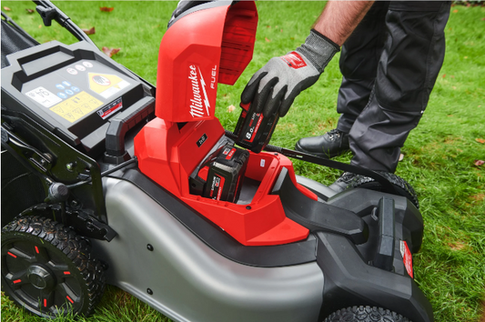 Milwaukee M18 F2LM46-0 M18 FUEL™ 46 cm Akkumulátoros Fűnyíró – Alapgép