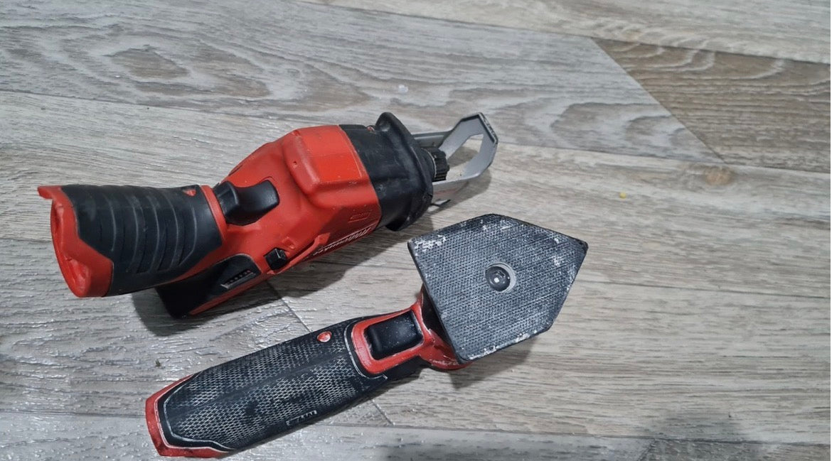 Milwaukee M12 FDSS-0 + C12HZ-0 – 12V FUEL csiszoló + Hackzall készlet