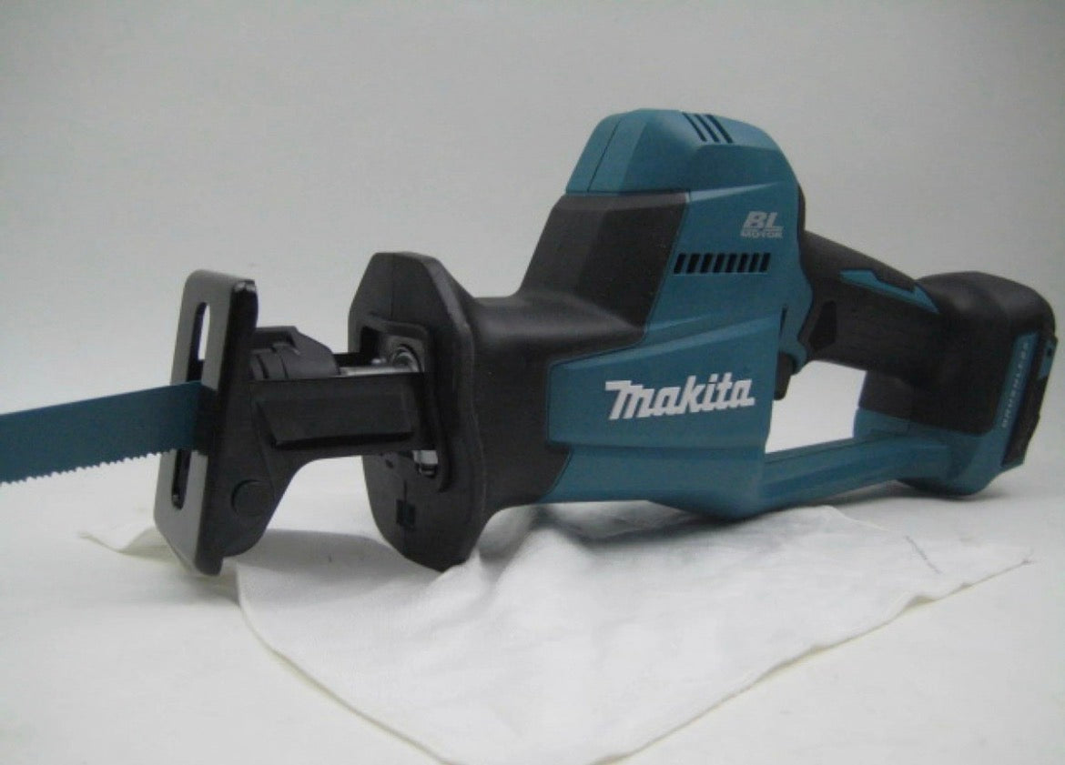 Makita JR189DZ – 18V LXT szénkefe nélküli akkus szablyafűrész