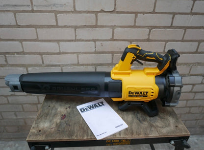 DeWalt DCMBL562 XR – 18V szénkefe nélküli lombfúvó + koncentrátor fúvóka