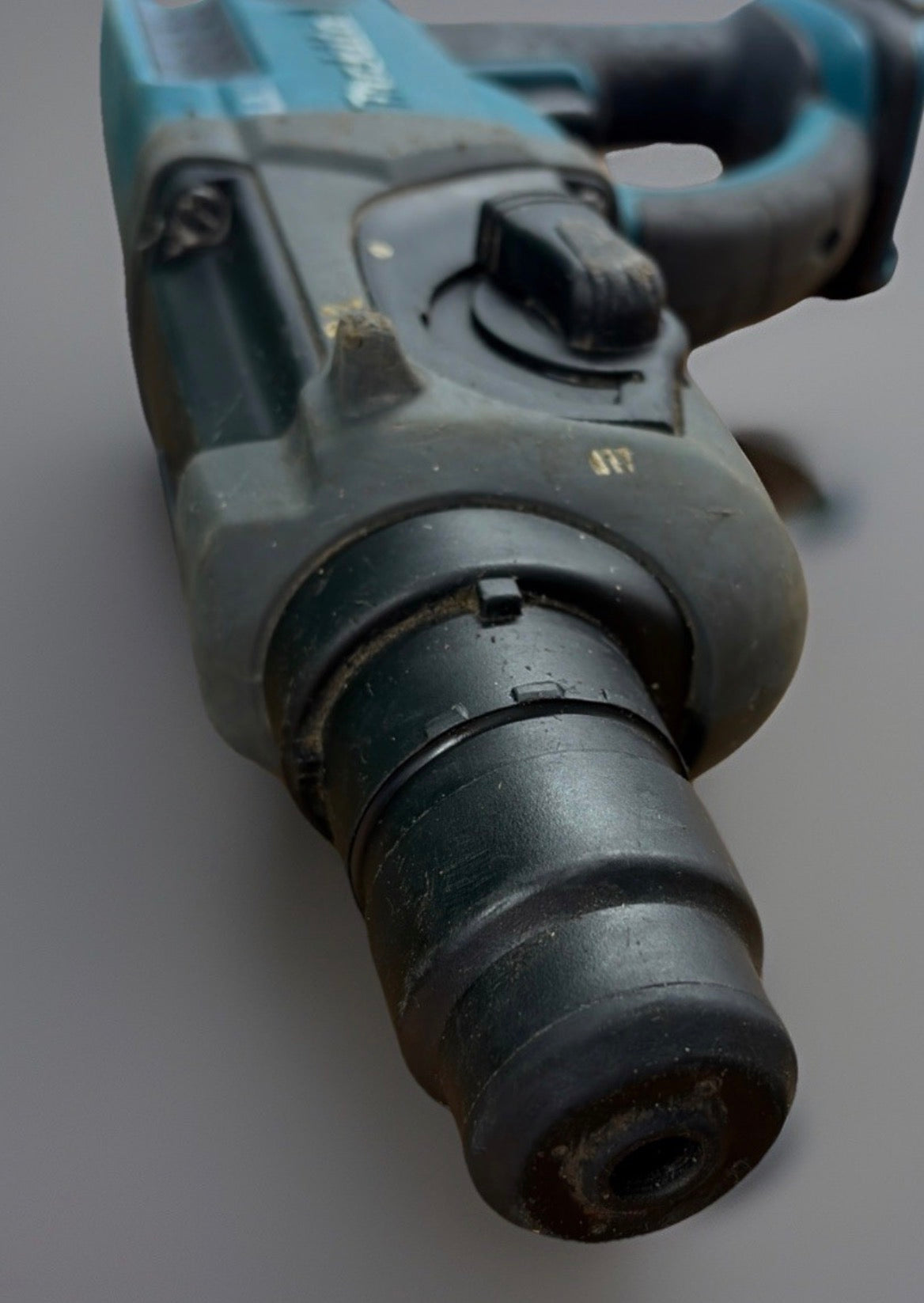 Makita DHR202Z – 18V LXT SDS-Plus akkus fúrókalapács