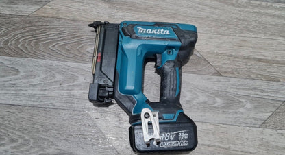 Makita DPT353Z – 18V LXT akkus tűszegező