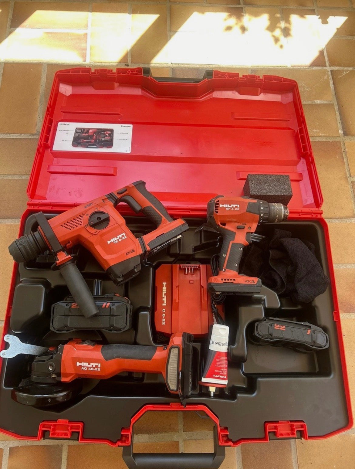 HILTI Nuron 3 szerszámkészlet – TE 6-22 + AG 4S-22 + SF 4-22 (használt, kofferrel, akkuval, töltővel)