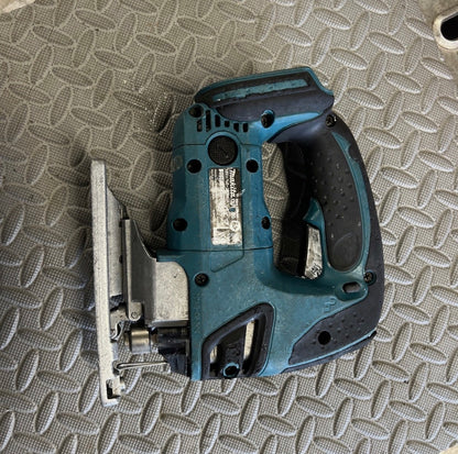 Makita DJV180Z – 18V LXT akkus szúrófűrész
