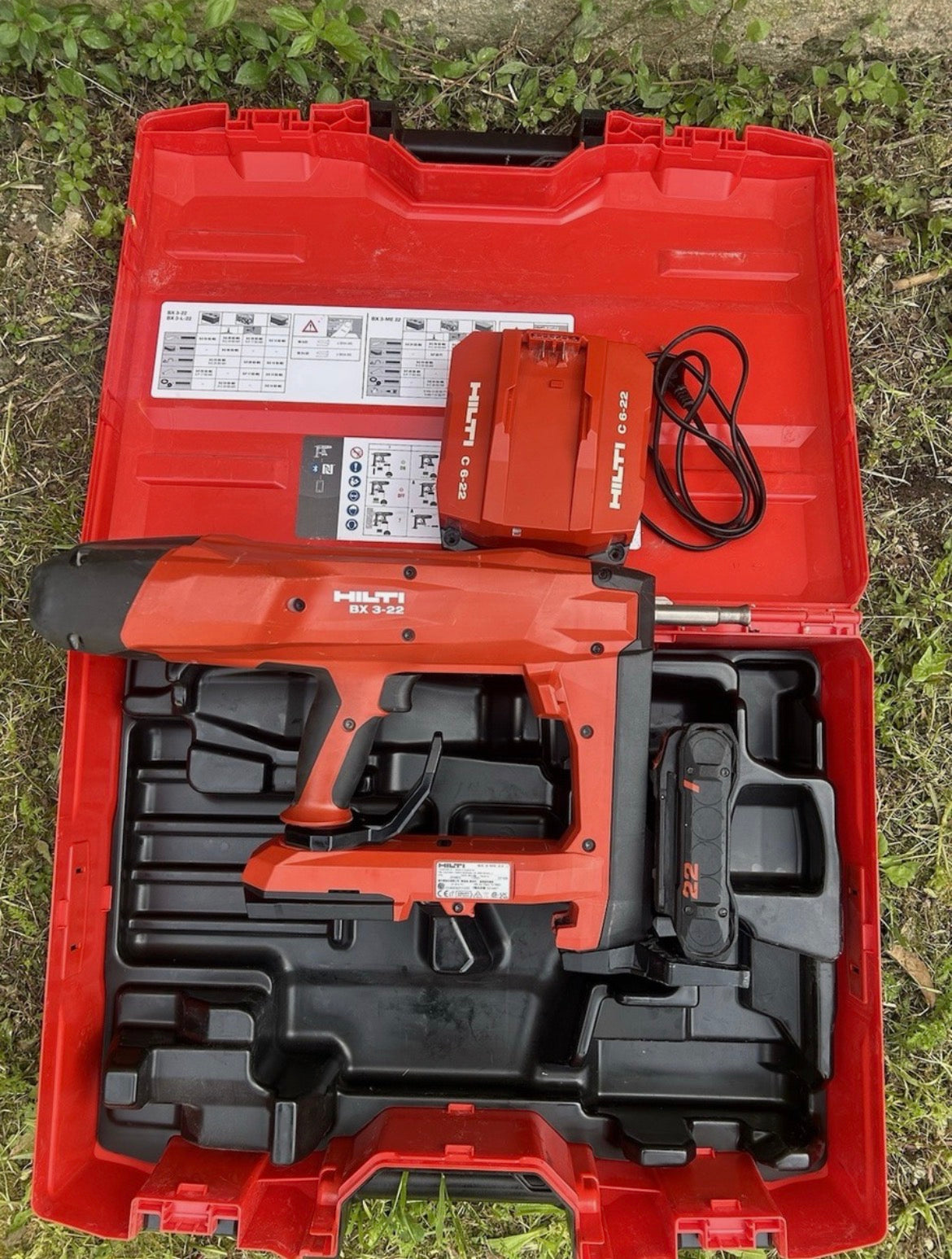 HILTI Nuron BX 3-22 – akkumulátoros betonrögzítő / szegező gép (használt, kofferrel, akkuval, töltővel)
