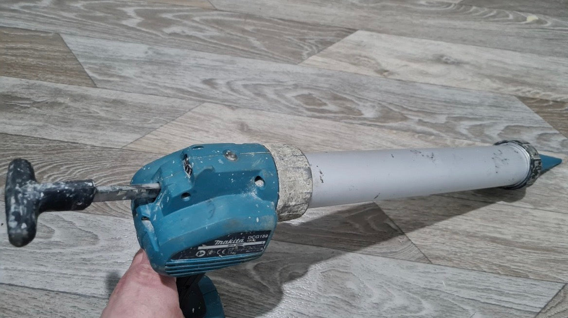 Makita DCG180Z – 18V LXT akkus tömítőpisztoly