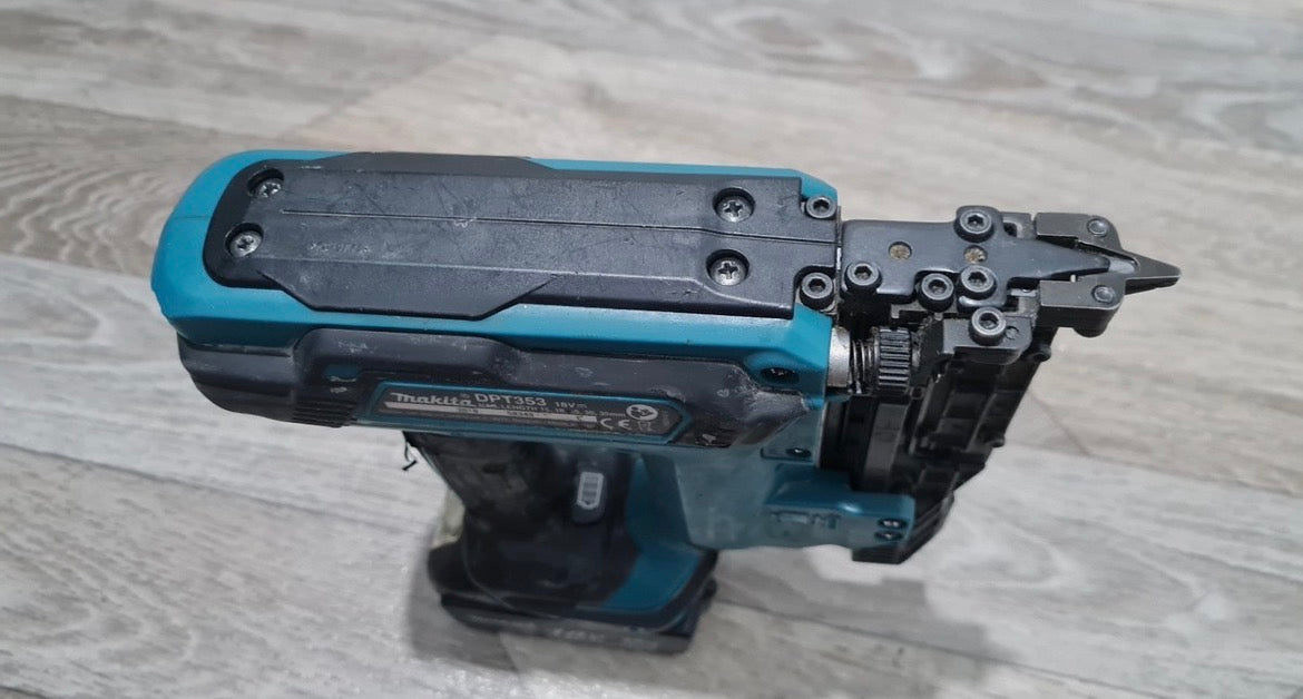 Makita DPT353Z – 18V LXT akkus tűszegező