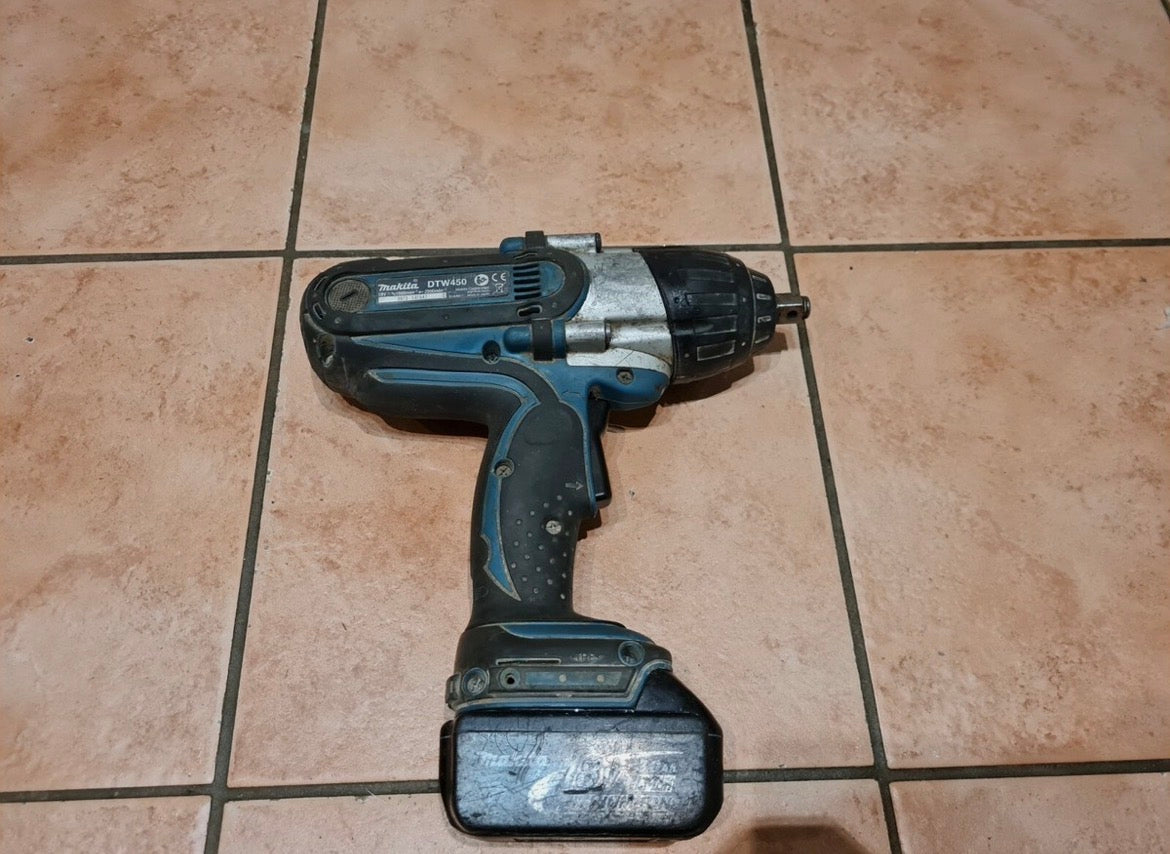 Makita DTW450 – 18V LXT akkus ütvecsavarozó