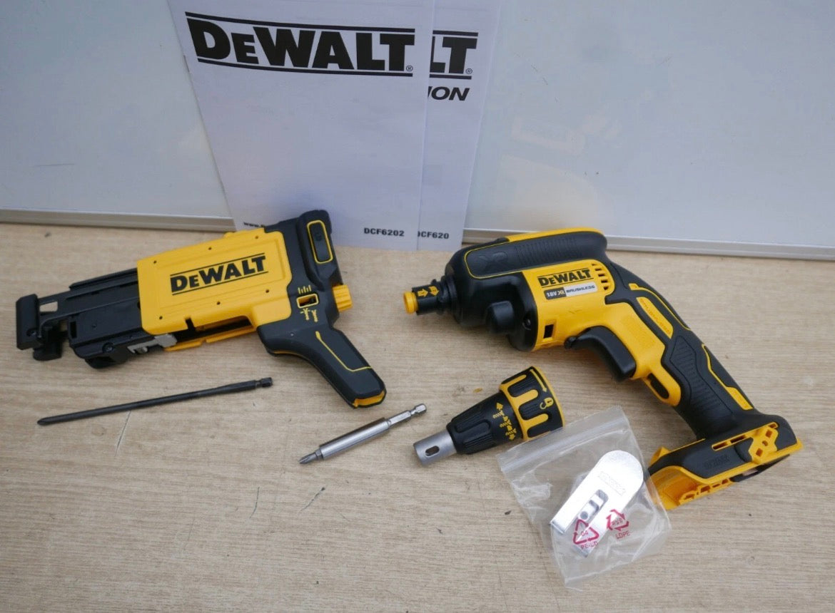 DeWalt DCF620 XR – 18V gipszkarton csavarbehajtó + DCF6202 collated (szalagos) adapter