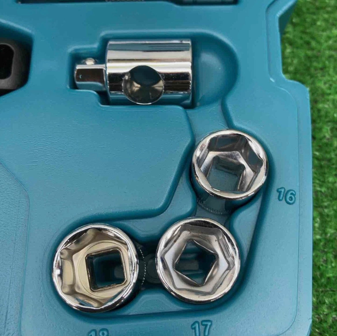 Makita B-65573 – 23 részes racsnis dugókulcs készlet
