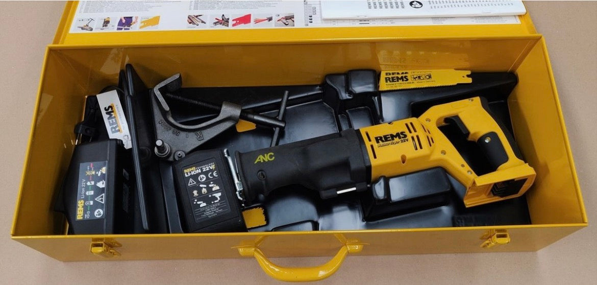 REMS Tiger 22V VE No. 560053 univerzális akkumulátoros orsófűrész készlet