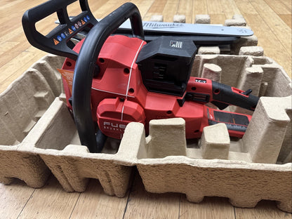 Milwaukee 2827-20 M18 FUEL™ 20" Dual Battery Akkumulátoros Láncfűrész