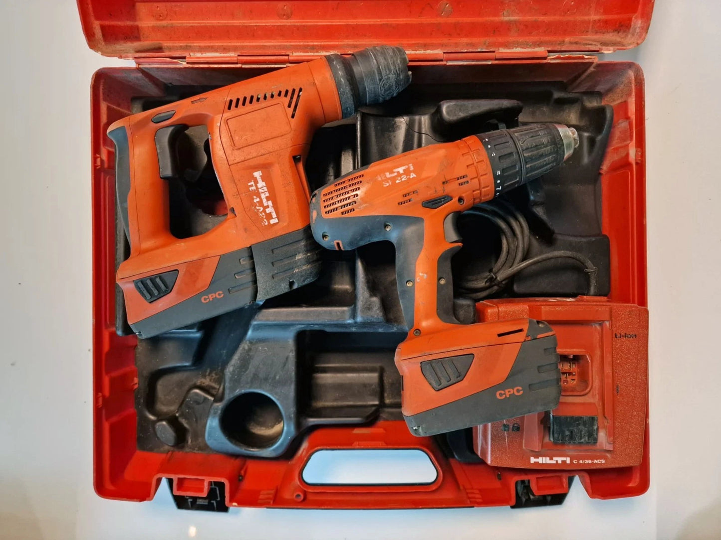 Hilti TE 4 A22 + SF 22-A szett – 2 akkumulátorral és töltővel