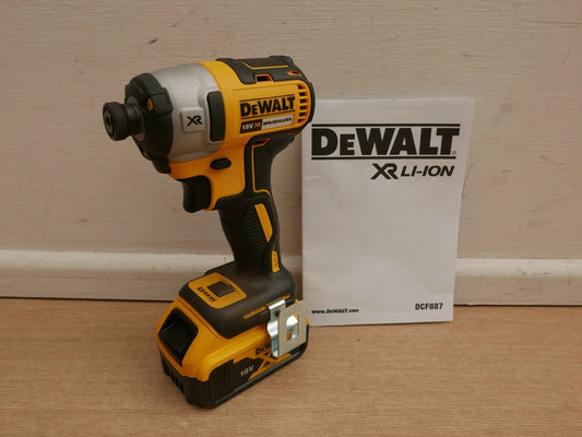 DeWalt DCF887 XR – 18V szénkefe nélküli ütvecsavarozó + DCB184 5.0Ah akkumulátor