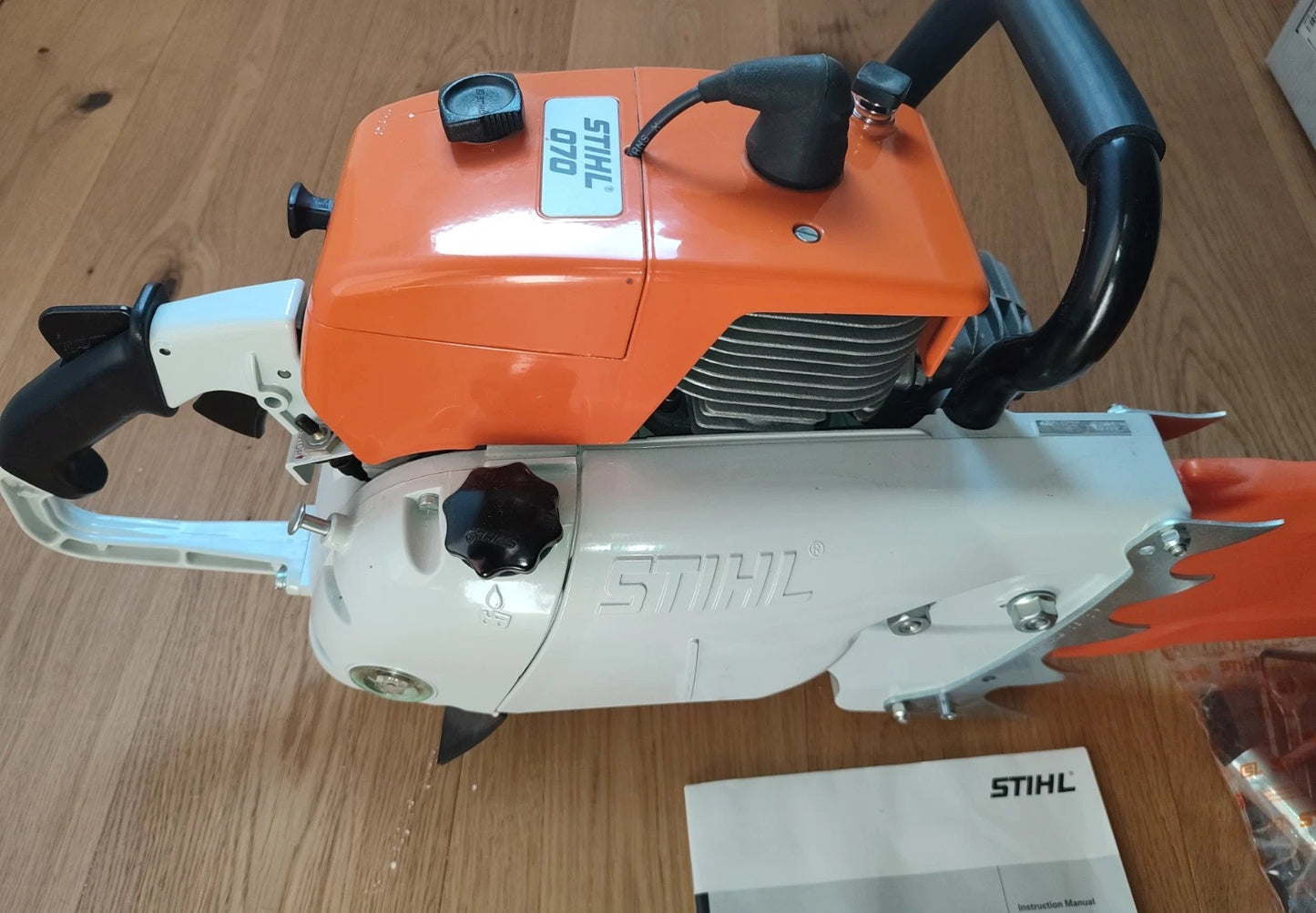 STIHL 070 Professzionális Benzines Láncfűrész – Eredeti Waiblingen gyártás, különleges kiadás