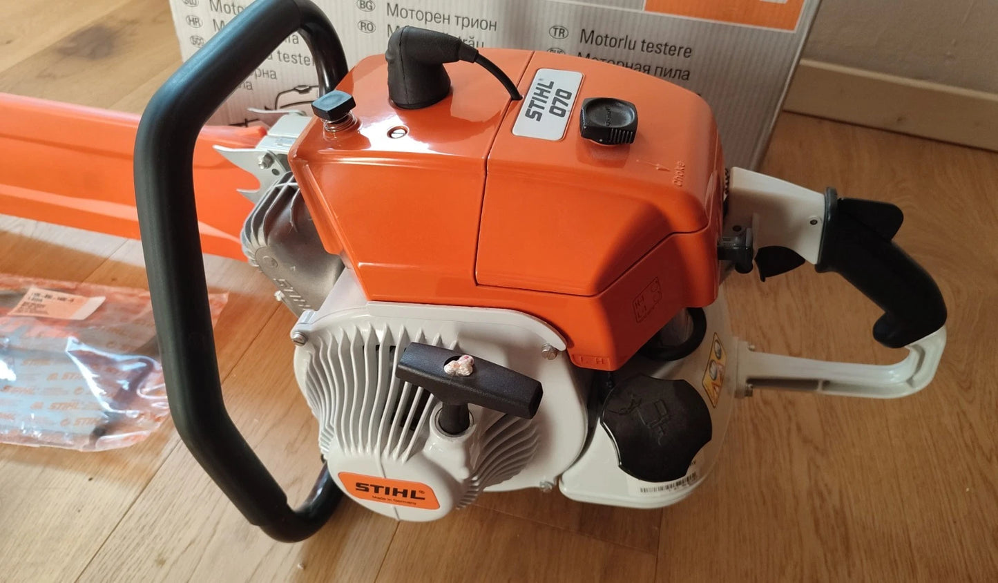 STIHL 070 Professzionális Benzines Láncfűrész – Eredeti Waiblingen gyártás, különleges kiadás