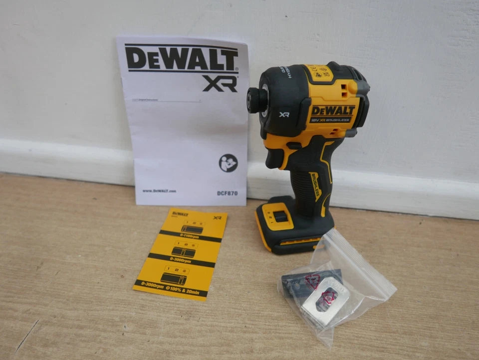 DeWalt DCF870 XR – 18V szénkefe nélküli hidraulikus ütvecsavarozó + DCL040 LED lámpa