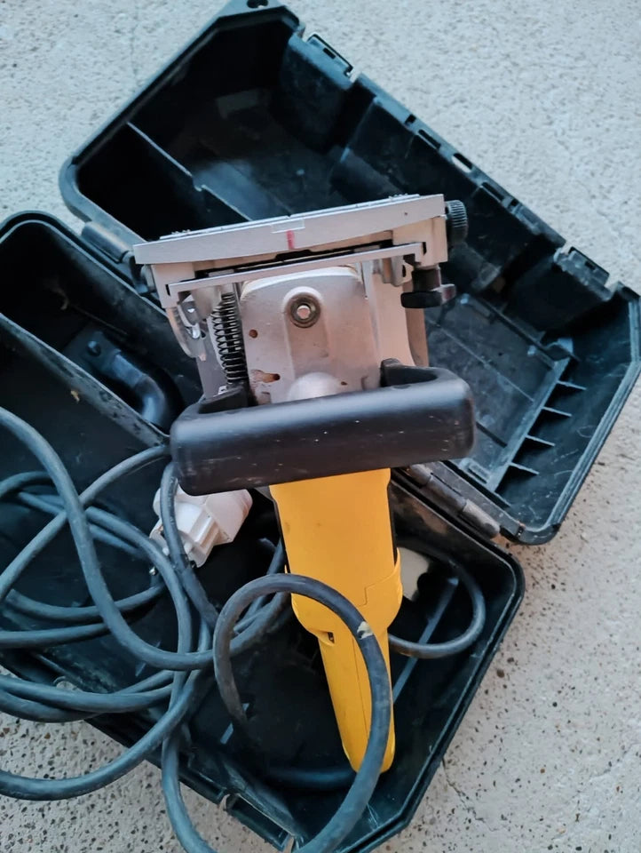DeWalt DW682 kekszmaró (lamellózó) – tokkal és tartozékokkal